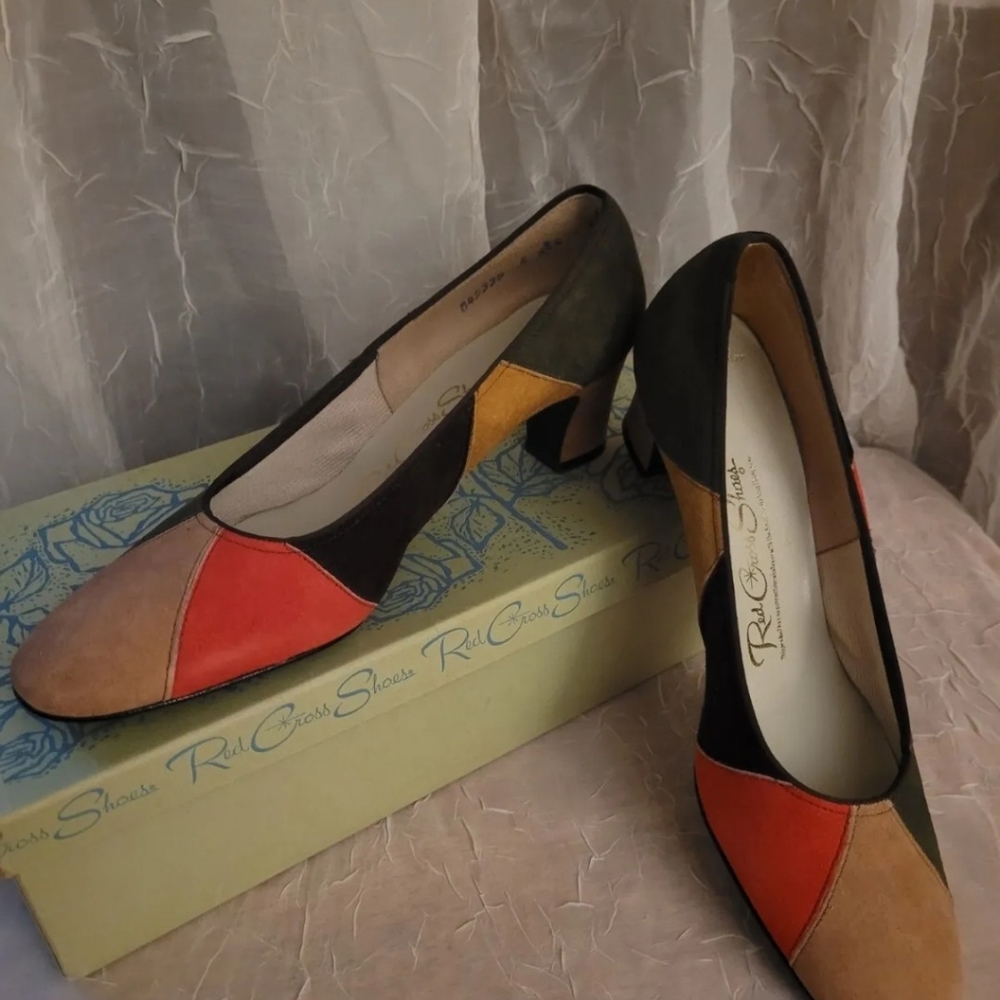 Vtg Red Cross Shoes NOS Sz 8A New Multi-Color Suede